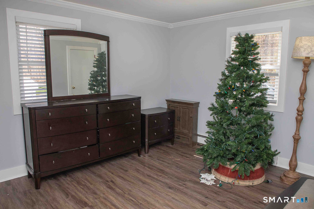 27 Old Skinner Street East Hampton CT 06424
