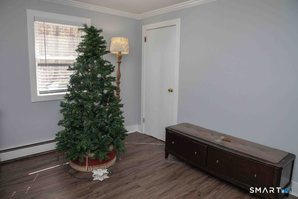 27 Old Skinner Street East Hampton CT 06424