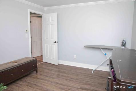 27 Old Skinner Street East Hampton CT 06424