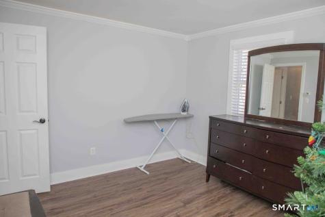 27 Old Skinner Street East Hampton CT 06424