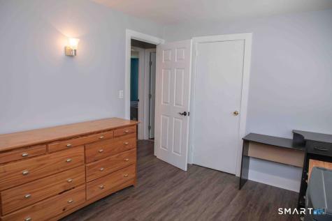 27 Old Skinner Street East Hampton CT 06424