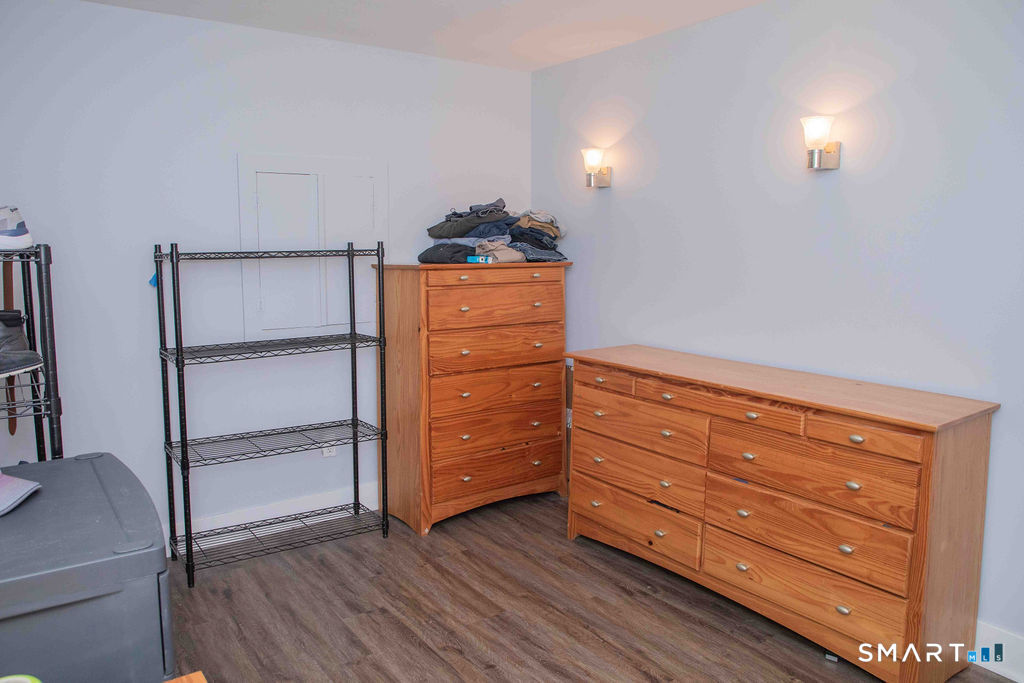 27 Old Skinner Street East Hampton CT 06424
