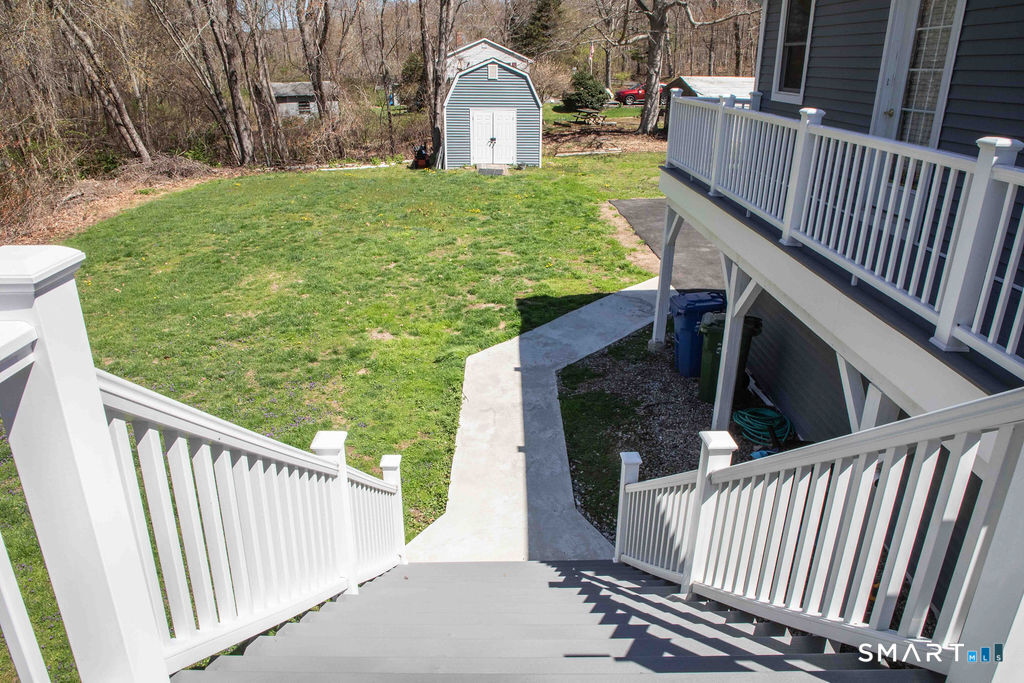 27 Old Skinner Street East Hampton CT 06424