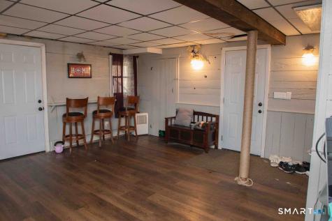 27 Old Skinner Street East Hampton CT 06424
