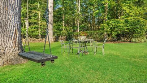 6 Nutcracker Lane Westport CT 06880