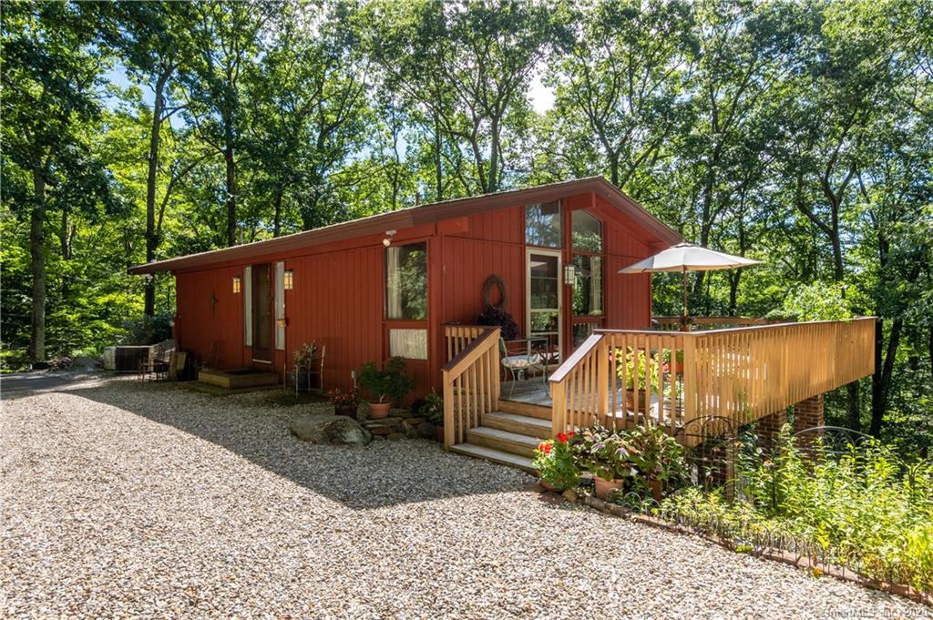 32 East Mountain Road Canton CT 06019
