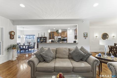 567 Inverness Court Oxford CT 06478