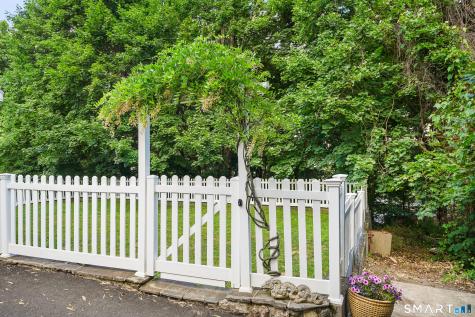 12 Island Hill Avenue Ridgefield CT 06877