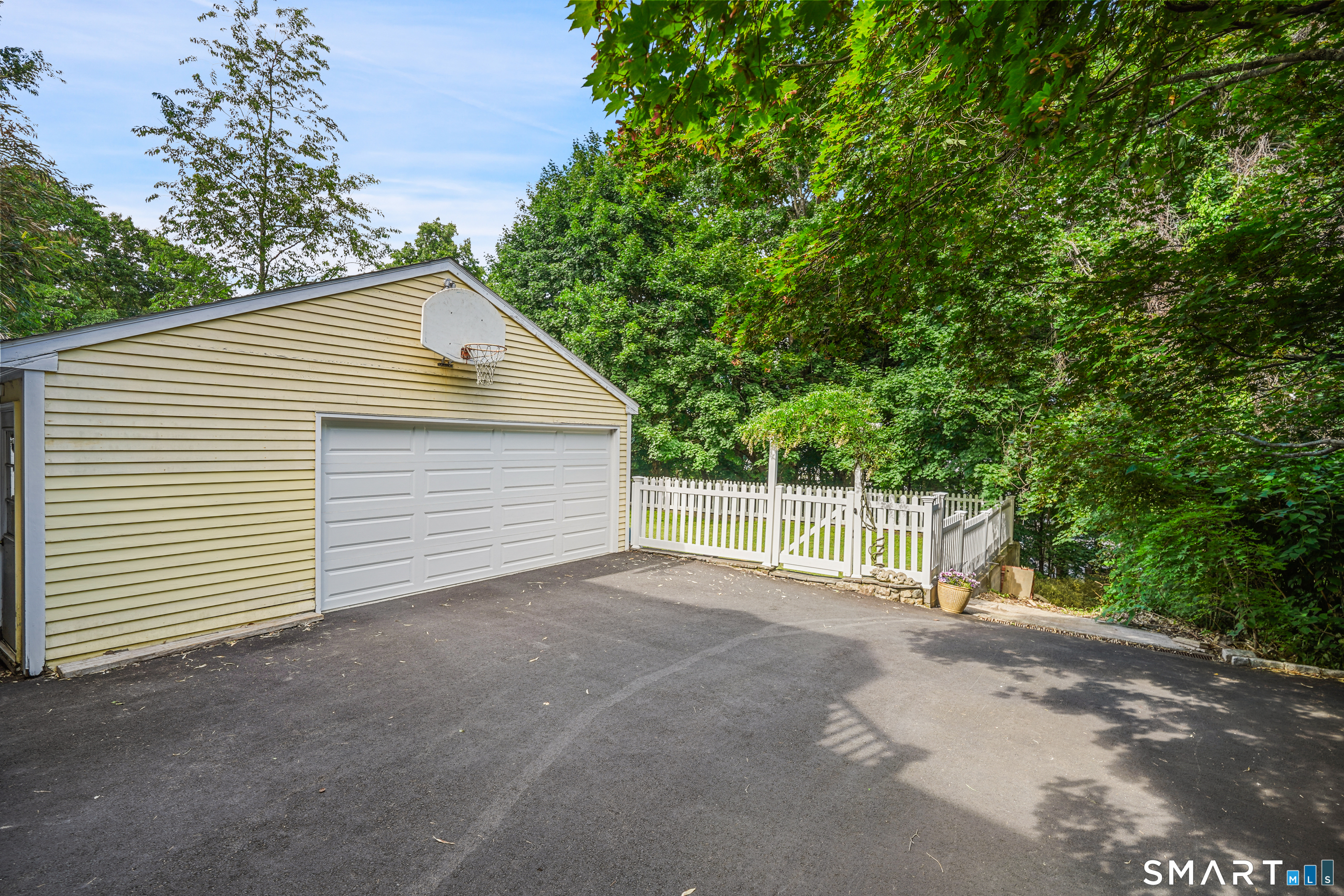 12 Island Hill Avenue Ridgefield CT 06877