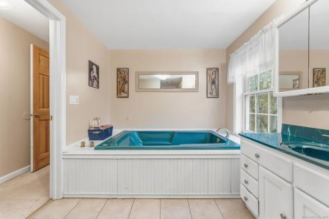 19 Desjardins Drive Montville CT 06382