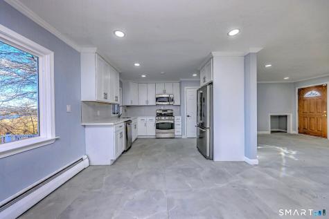 206 Bridgeview Place Stratford CT 06614