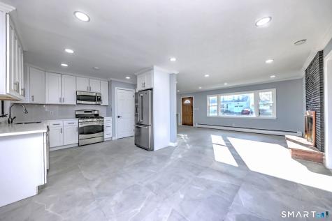 206 Bridgeview Place Stratford CT 06614