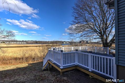 206 Bridgeview Place Stratford CT 06614