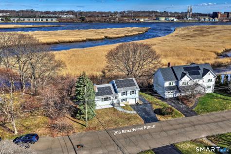 206 Bridgeview Place Stratford CT 06614