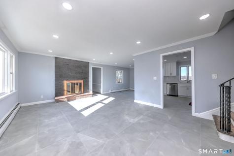 206 Bridgeview Place Stratford CT 06614