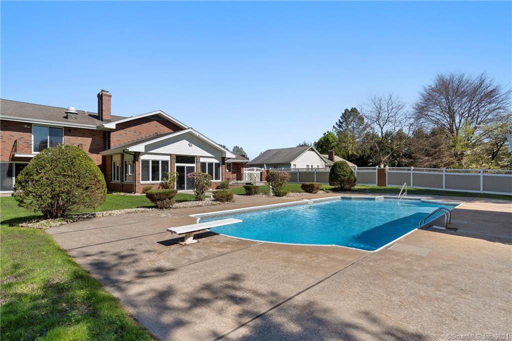 91 Cricket Knoll Wethersfield CT 06109