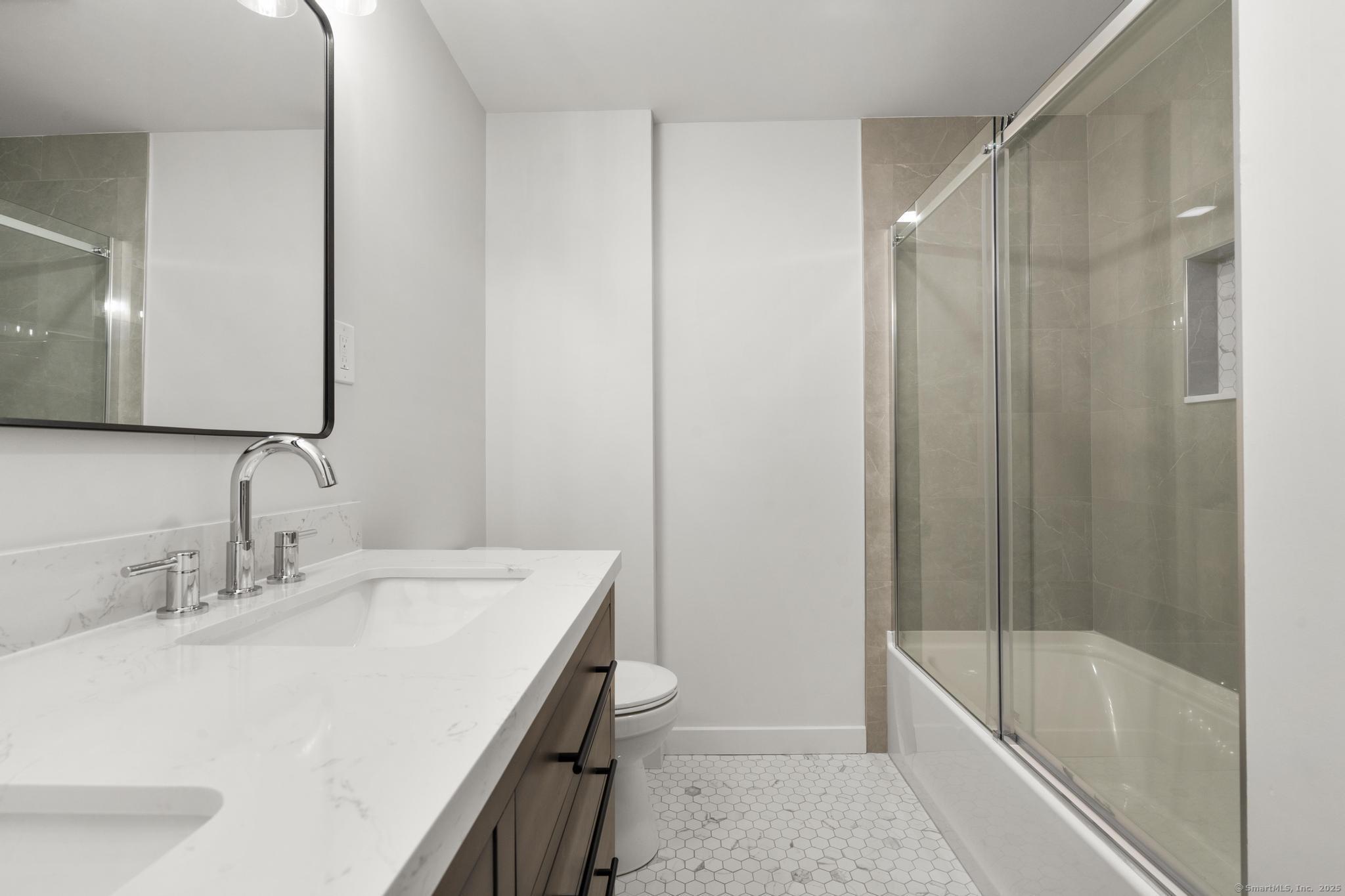 10 Hosmer Drive West Hartford CT 06117