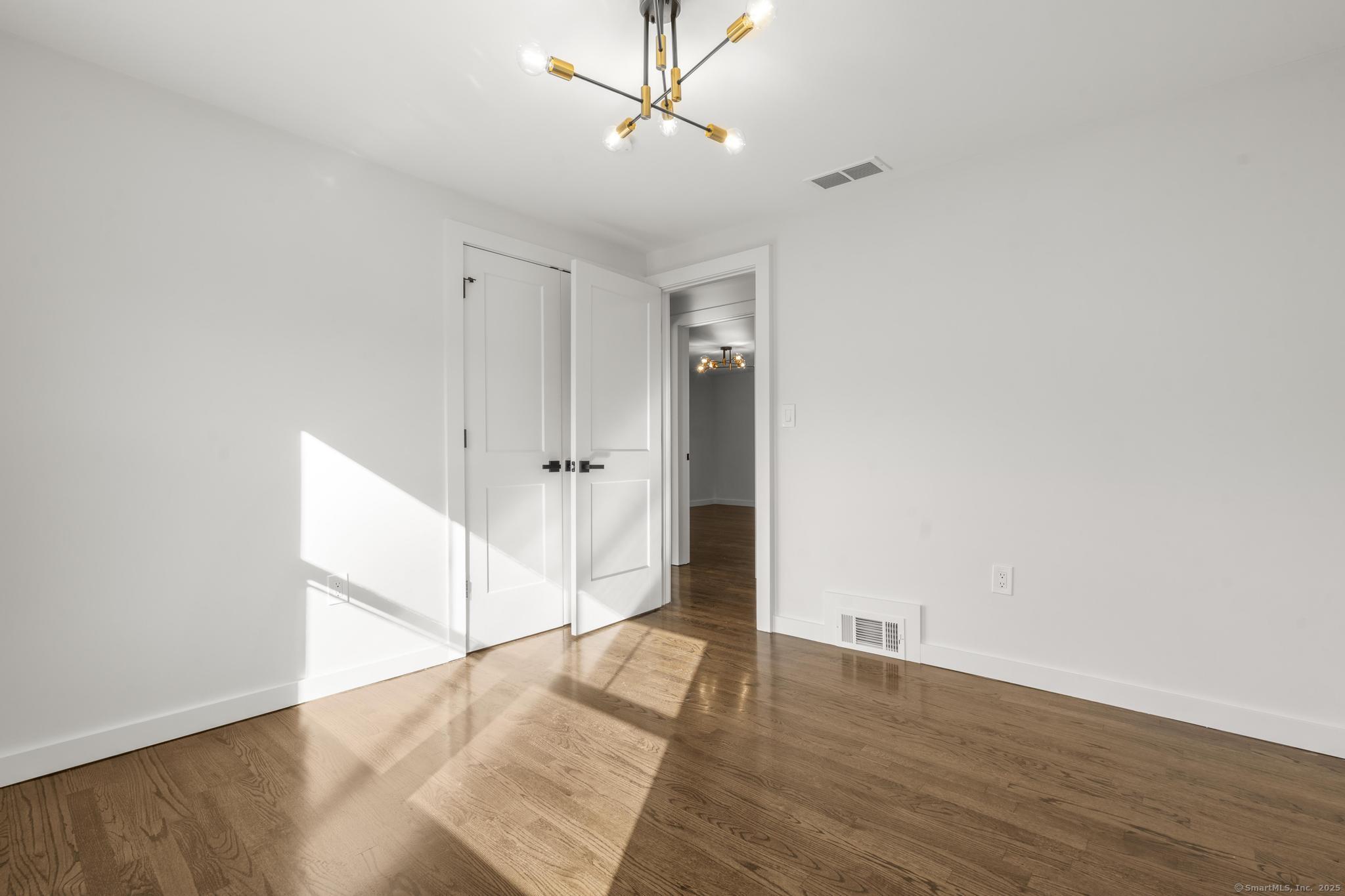 10 Hosmer Drive West Hartford CT 06117