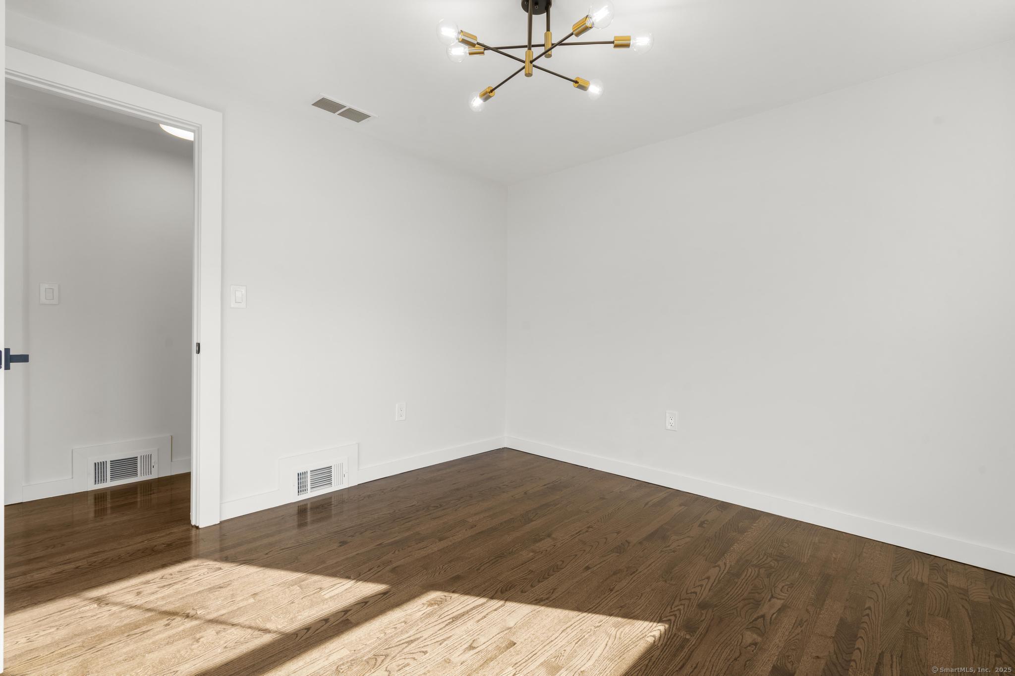 10 Hosmer Drive West Hartford CT 06117