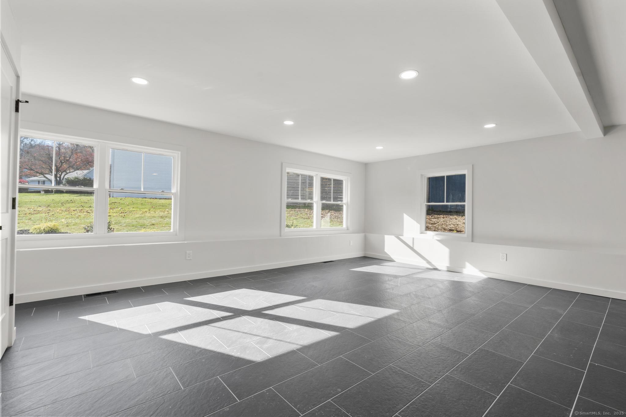 10 Hosmer Drive West Hartford CT 06117