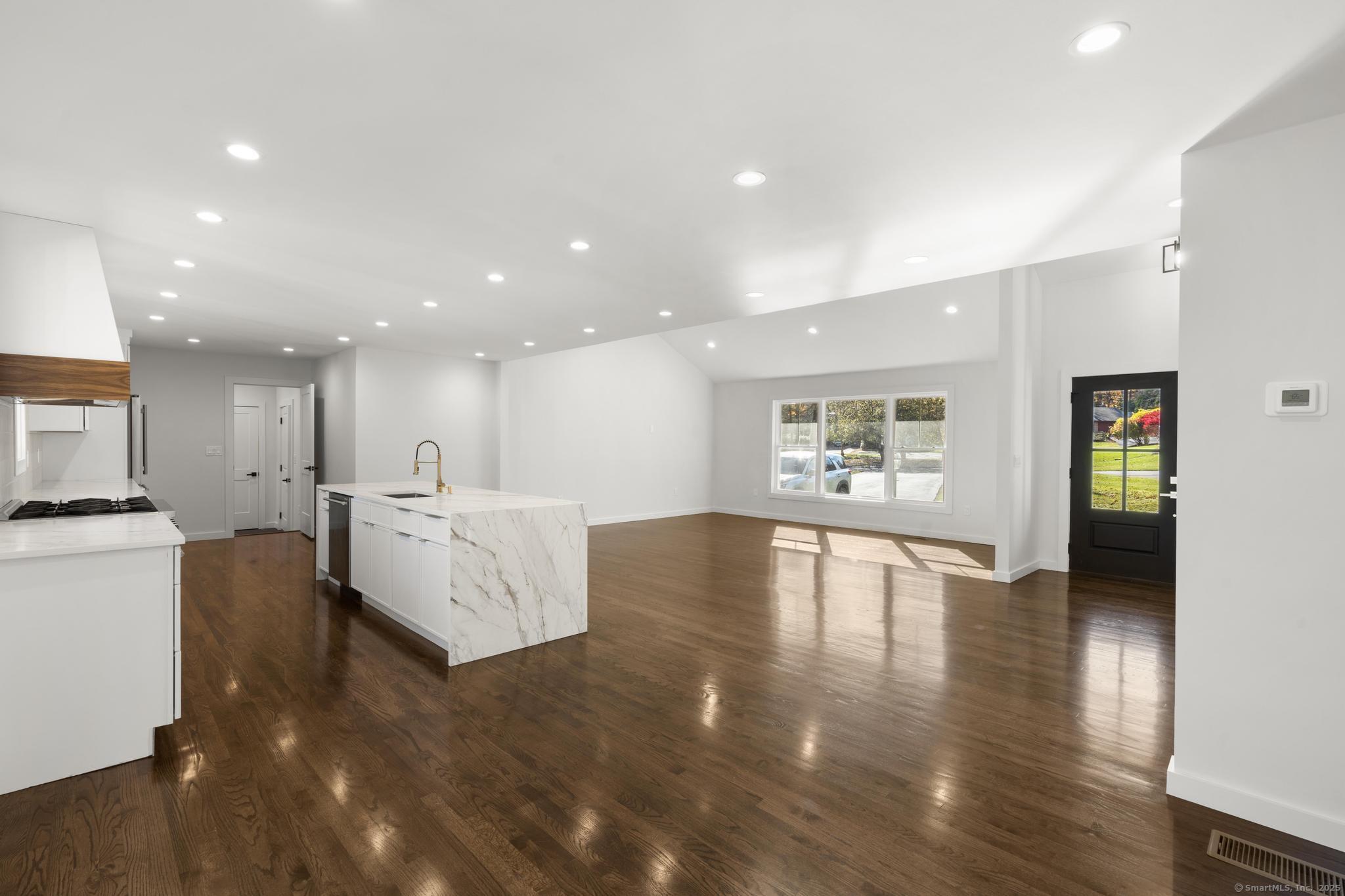 10 Hosmer Drive West Hartford CT 06117