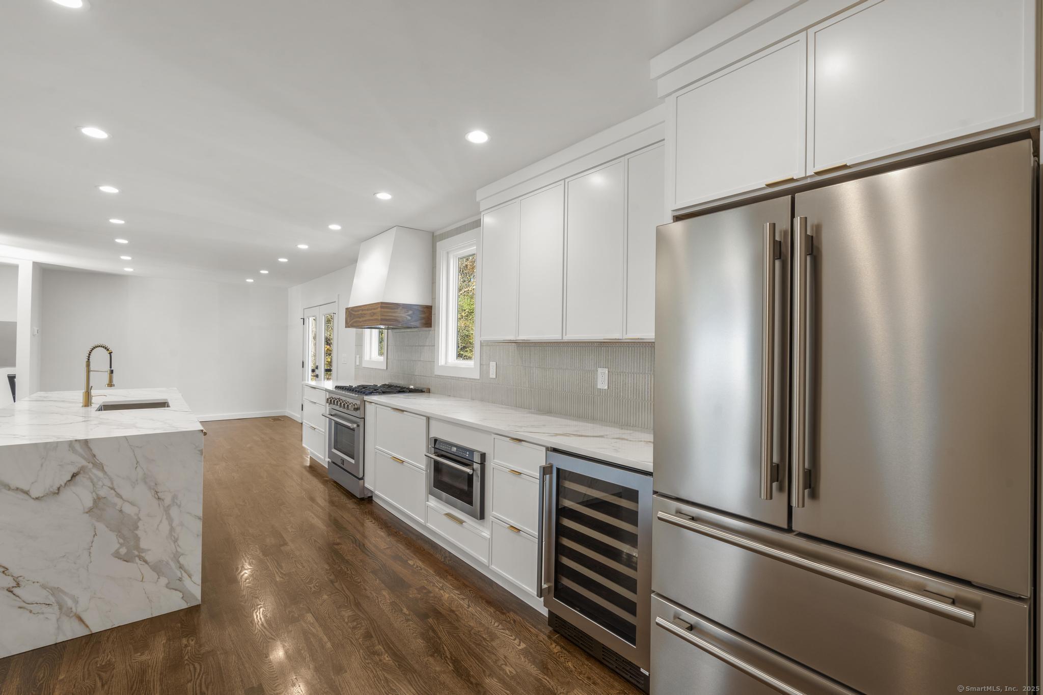 10 Hosmer Drive West Hartford CT 06117