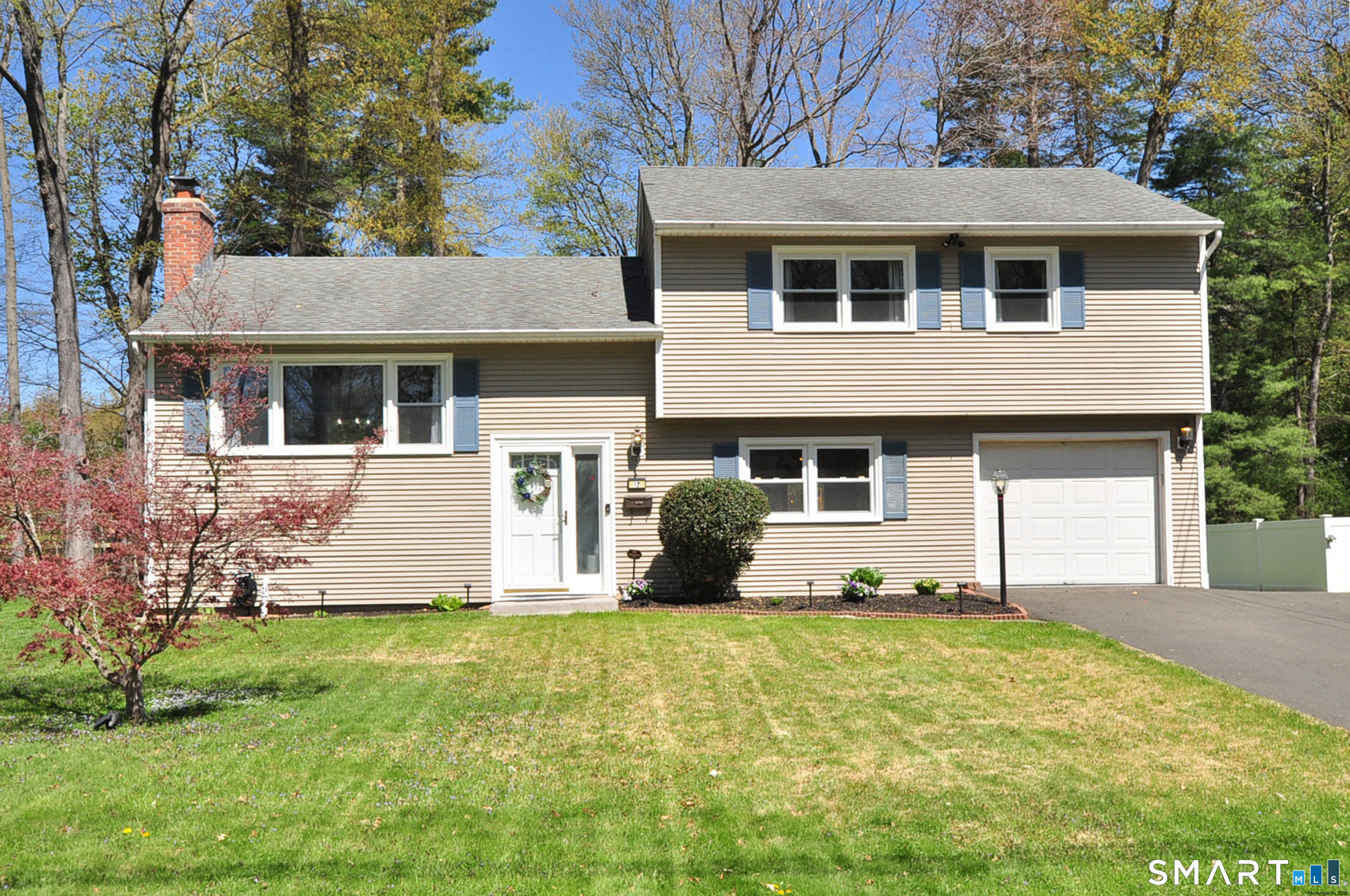 12 Lyman Road West Hartford CT 06117