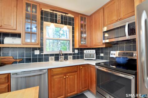 12 Lyman Road West Hartford CT 06117