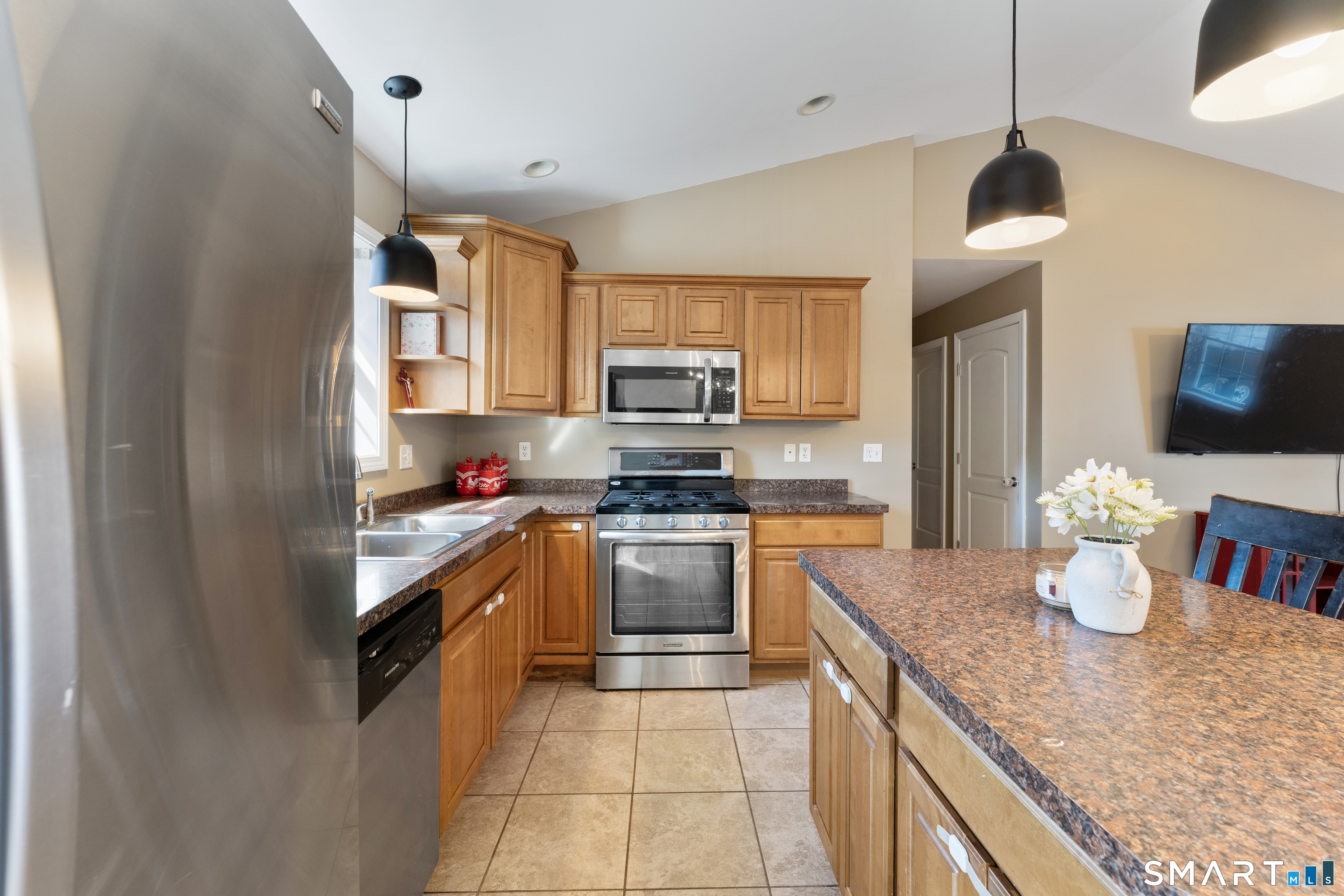 523 Danielle Way Killingly CT 06241