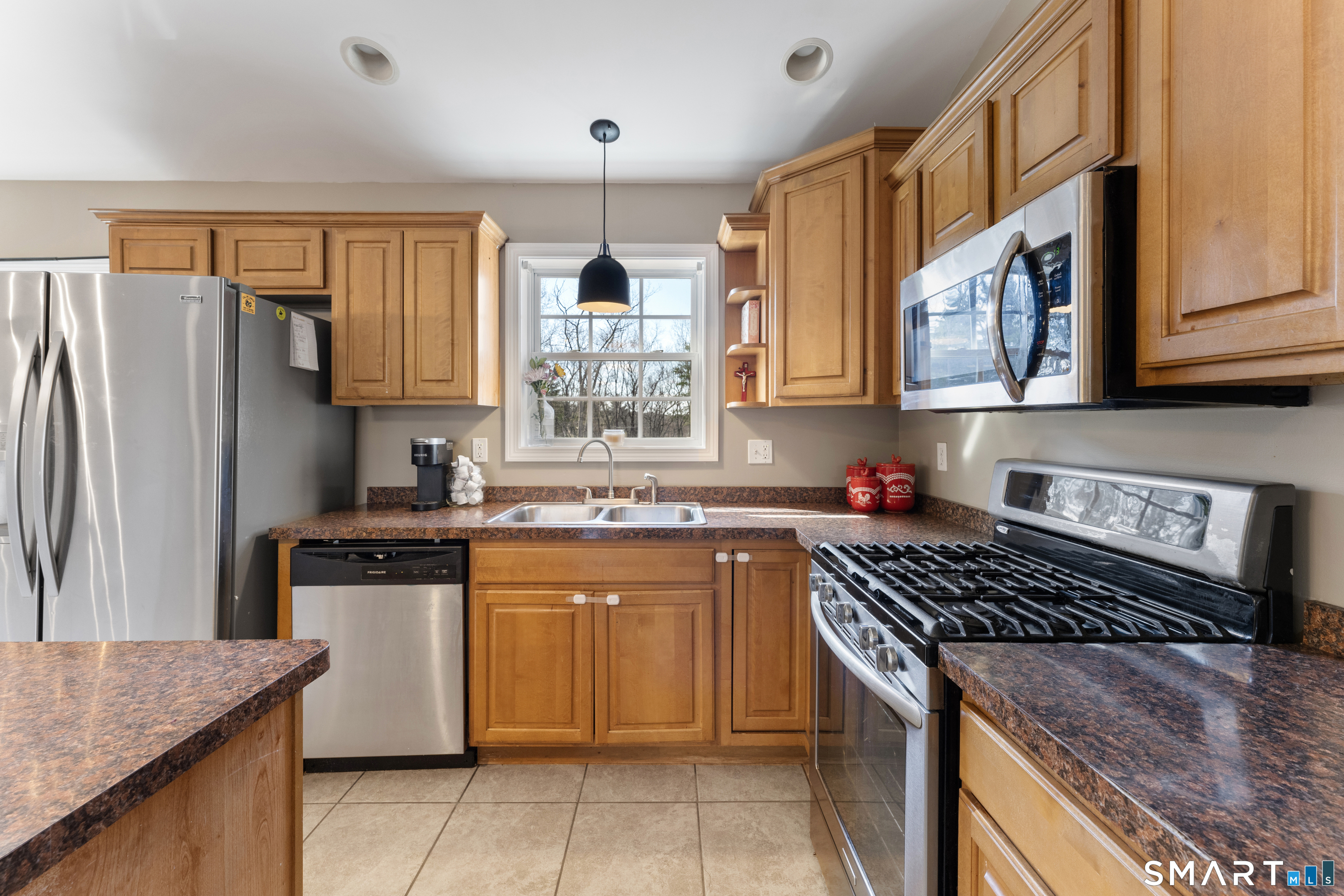 523 Danielle Way Killingly CT 06241