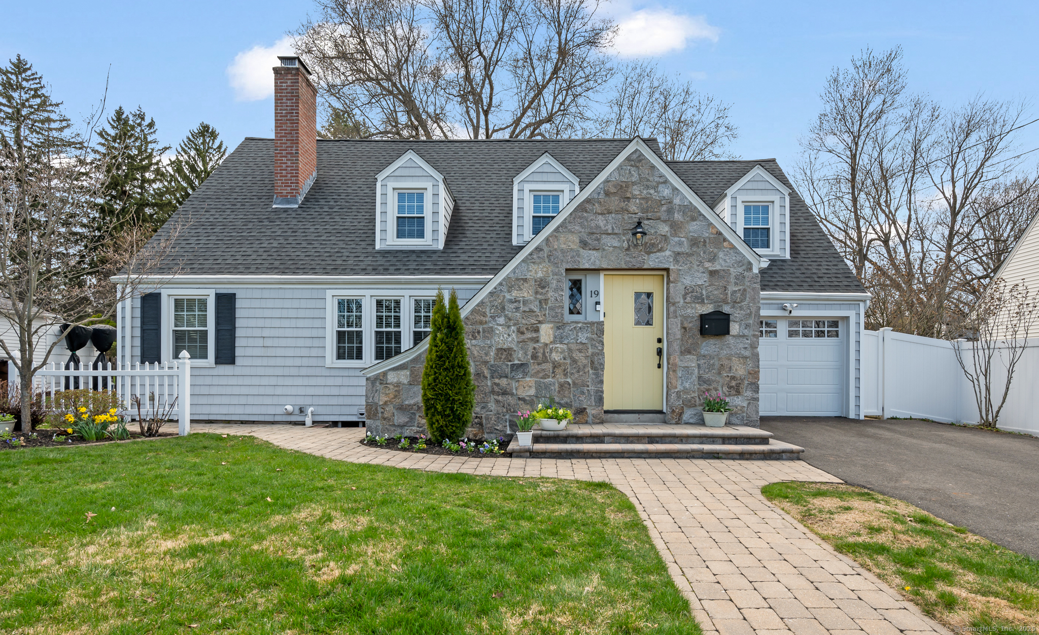 19 Glenbrook Road West Hartford CT 06107