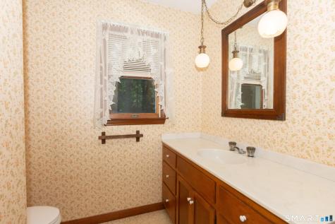 447 Pumpkin Hill Road Ledyard CT 06339