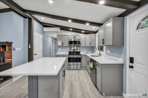 19 Smithfield Avenue Meriden CT 06451