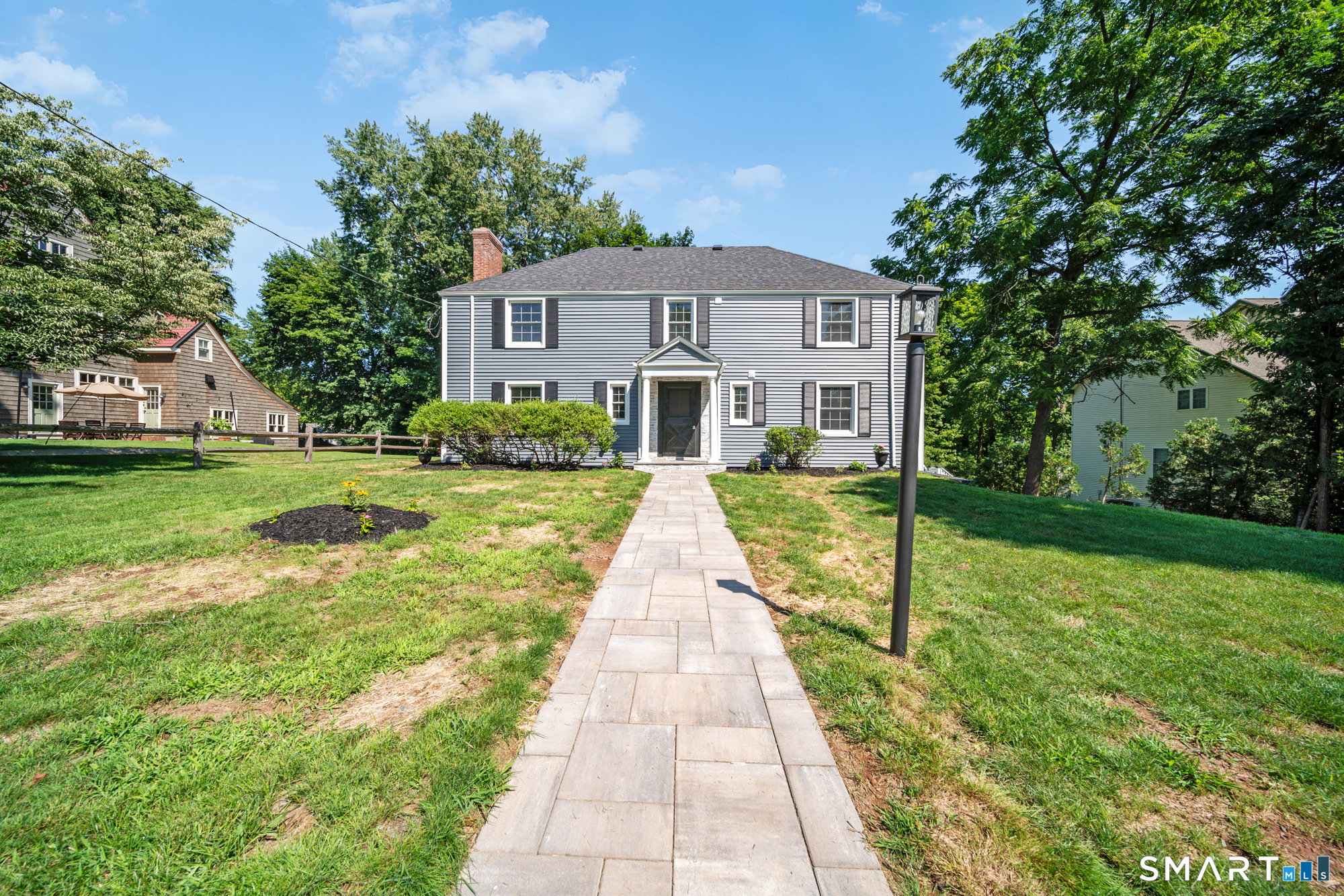 38 Roberts Lane West Hartford CT 06107