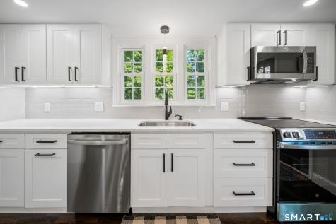 38 Roberts Lane West Hartford CT 06107