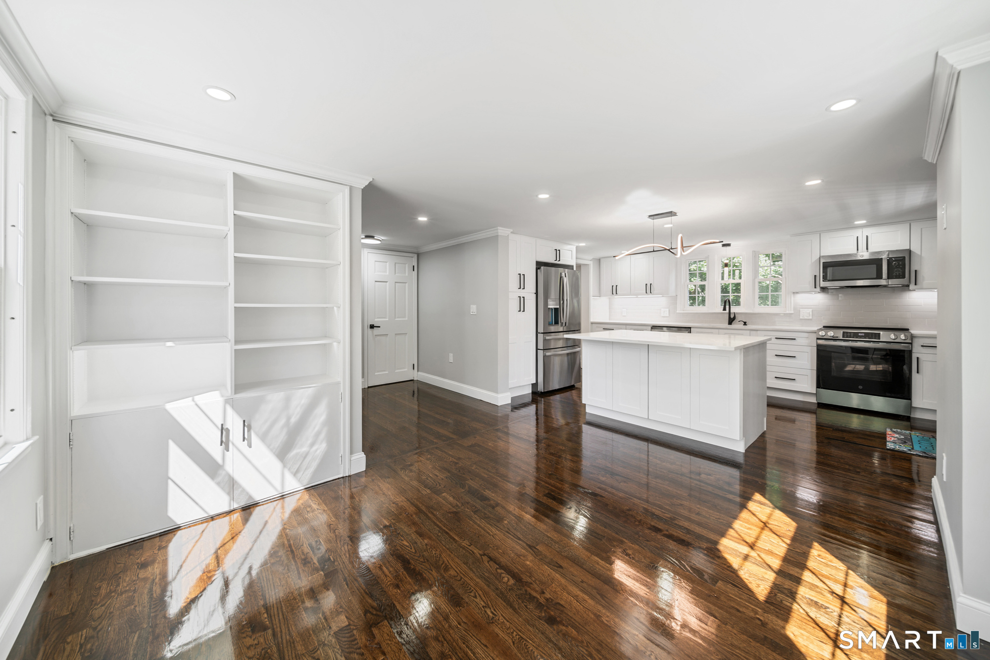 38 Roberts Lane West Hartford CT 06107