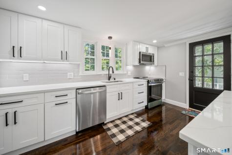 38 Roberts Lane West Hartford CT 06107