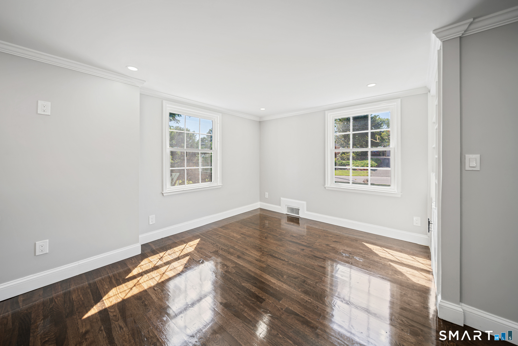 38 Roberts Lane West Hartford CT 06107