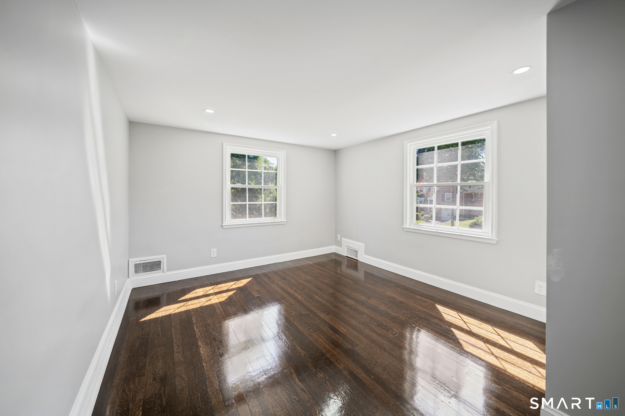 38 Roberts Lane West Hartford CT 06107