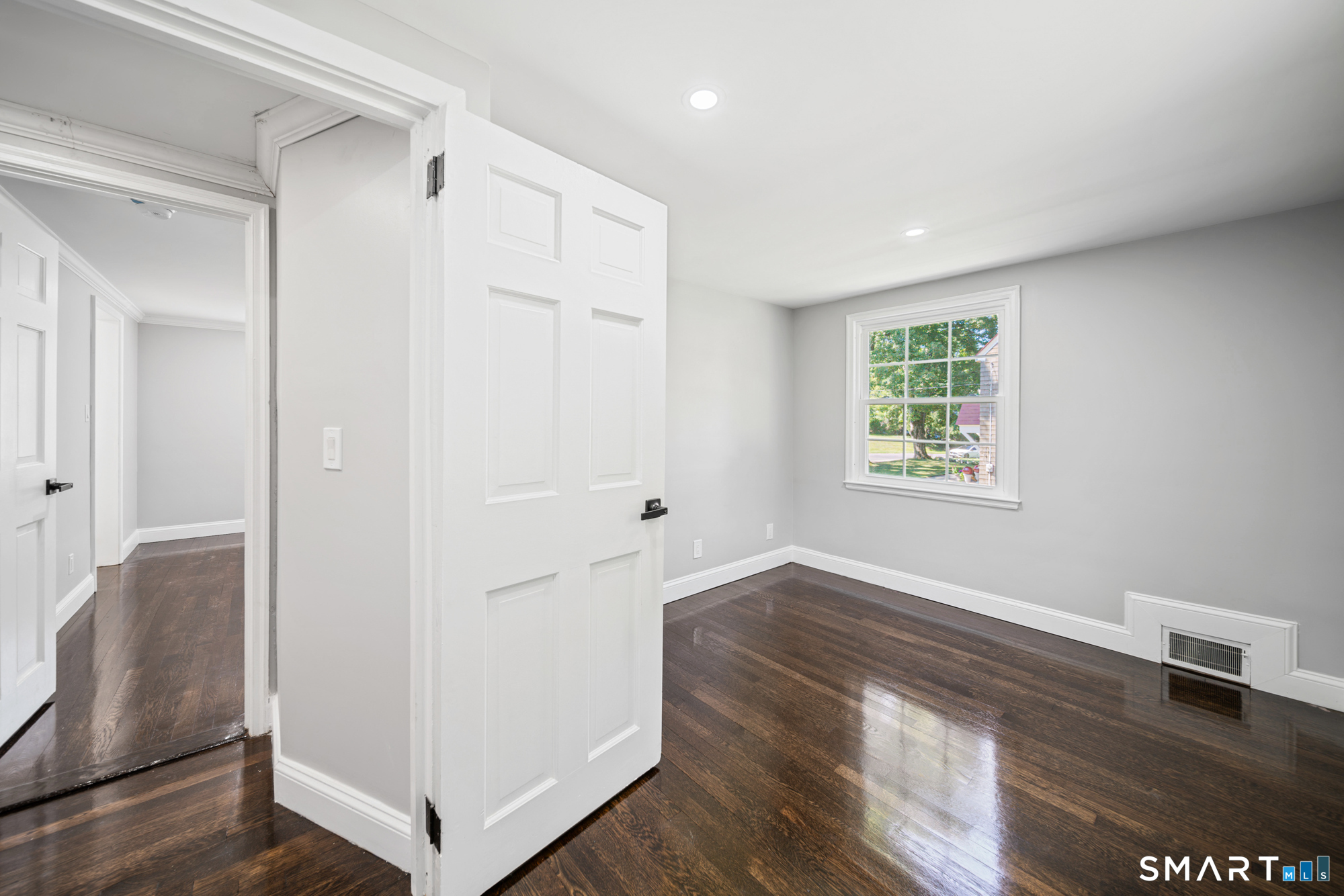 38 Roberts Lane West Hartford CT 06107