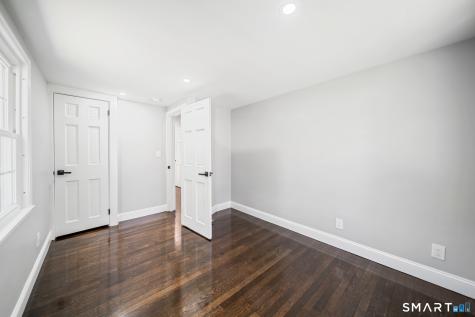 38 Roberts Lane West Hartford CT 06107