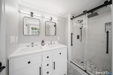 38 Roberts Lane West Hartford CT 06107