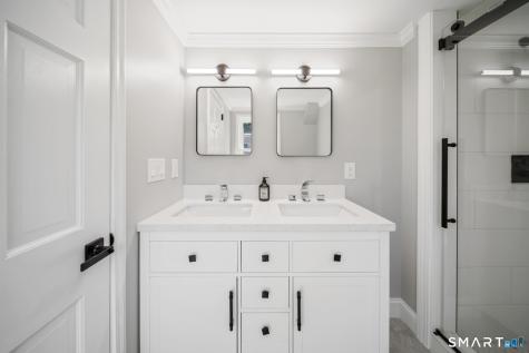 38 Roberts Lane West Hartford CT 06107