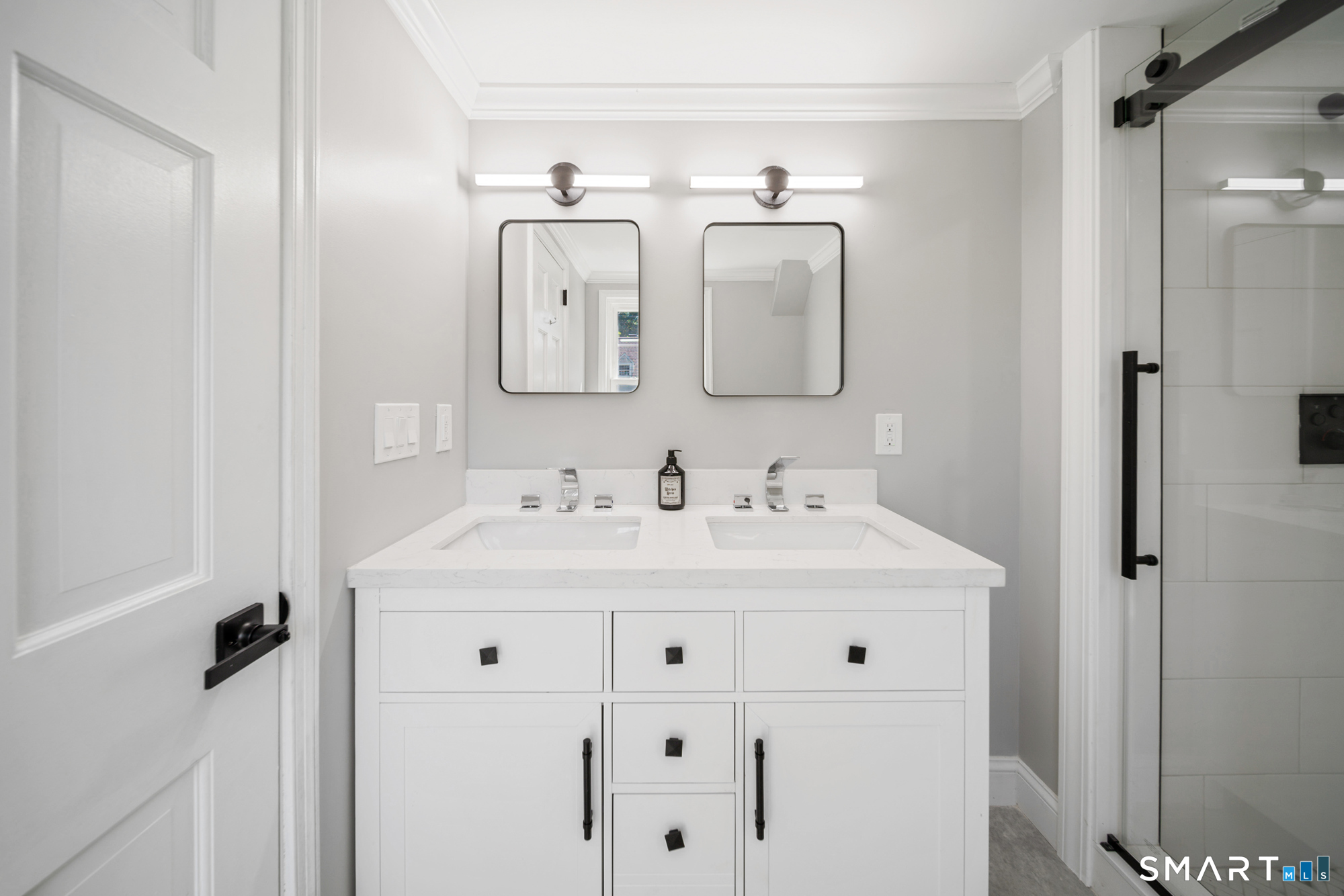 38 Roberts Lane West Hartford CT 06107