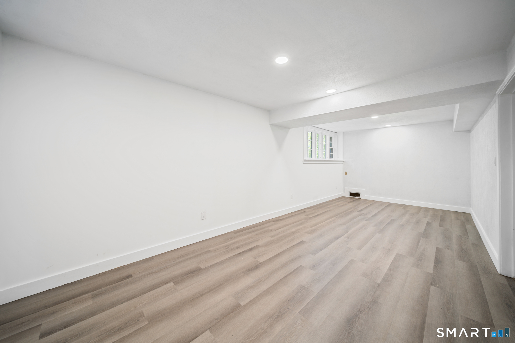 38 Roberts Lane West Hartford CT 06107