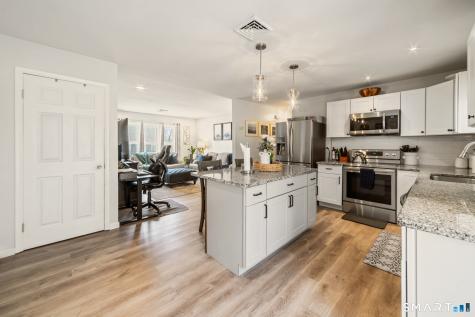 185 Bluebird Drive Naugatuck CT 06770