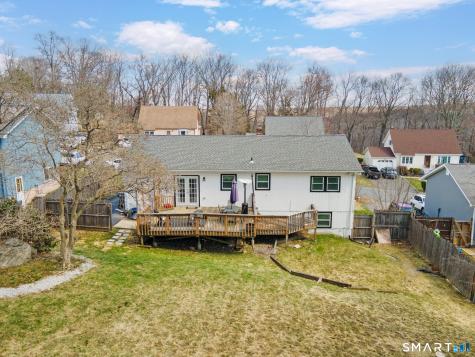 185 Bluebird Drive Naugatuck CT 06770