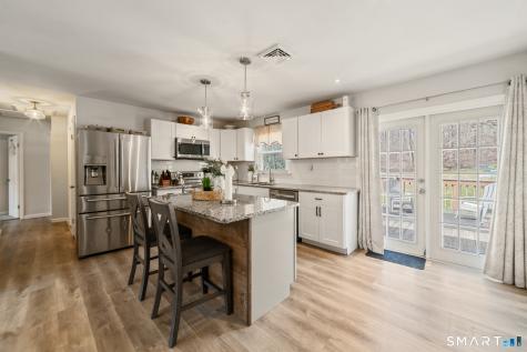 185 Bluebird Drive Naugatuck CT 06770
