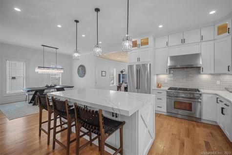 14 Crest Place Milford CT 06460