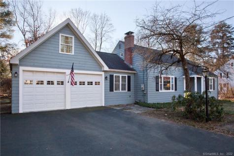 7 Village Road Simsbury CT 06070